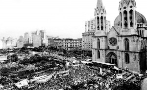 Em janeiro de 84, milhares de pessoas lotaram a praça da Sé para comício que marcou o movimento pelas Diretas. Em seu discurso, Thame relembrou este momento.
